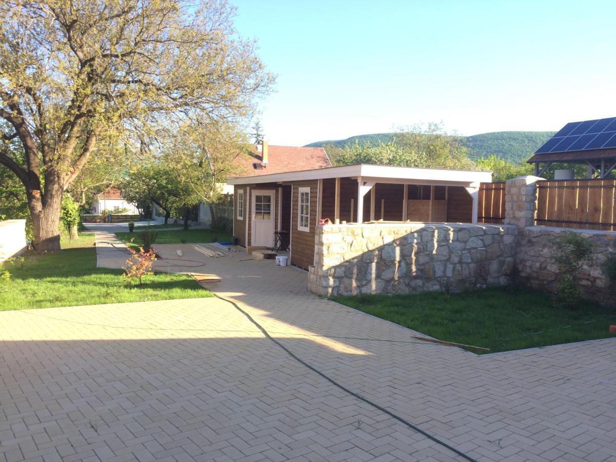 Preselo Pinceszet Es Vendeghaz Bed & Breakfast Erdobenye Ngoại thất bức ảnh