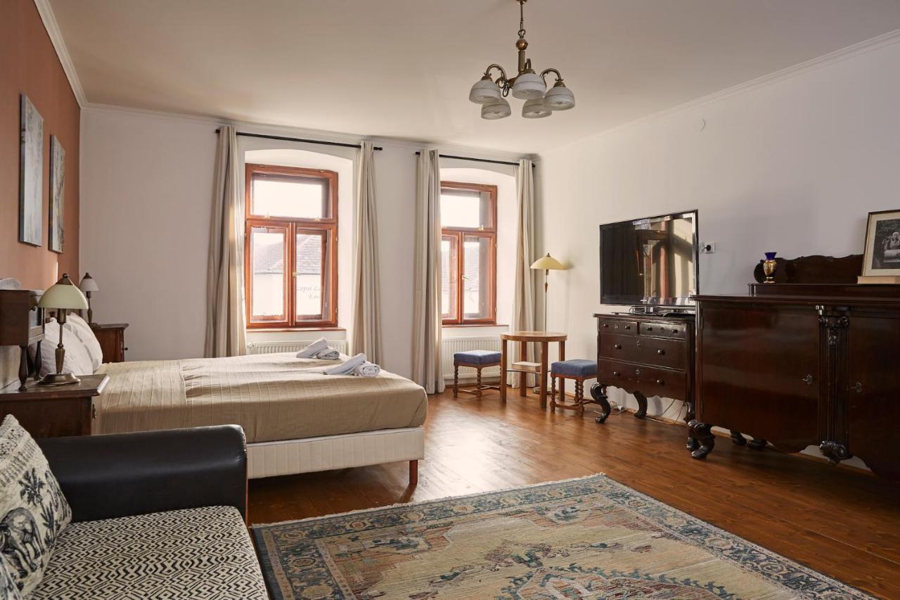 Preselo Pinceszet Es Vendeghaz Bed & Breakfast Erdobenye Ngoại thất bức ảnh