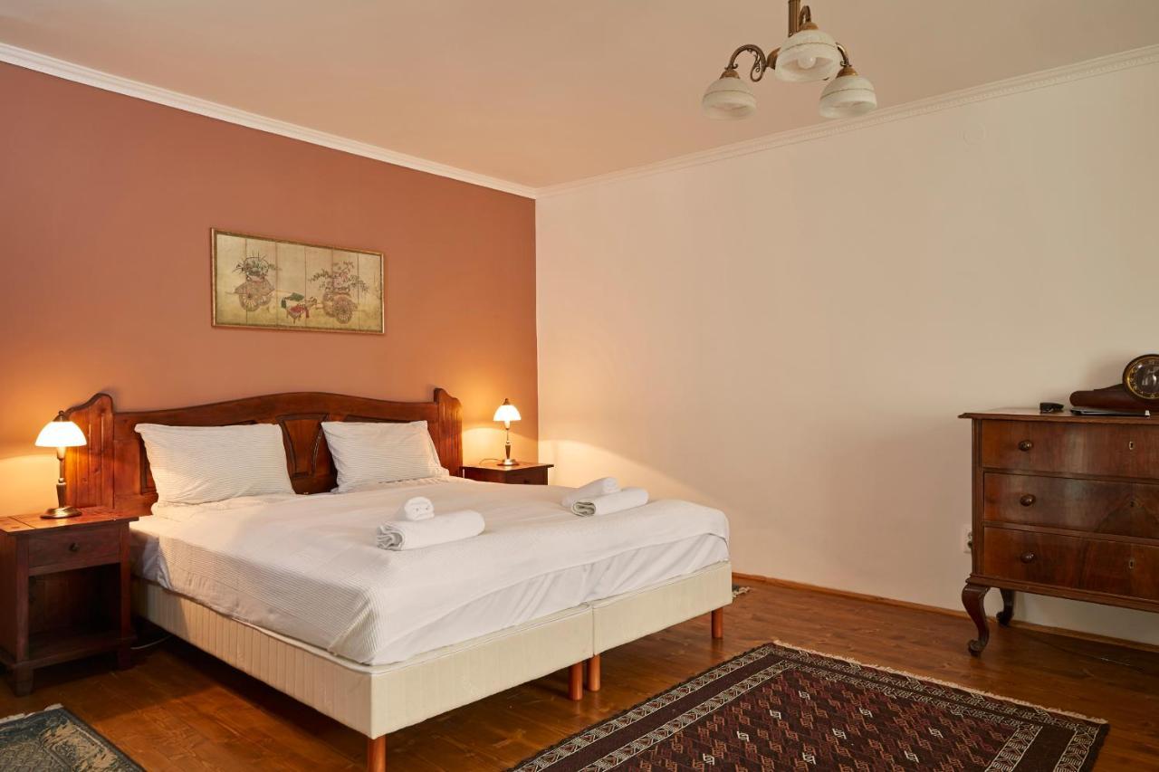 Preselo Pinceszet Es Vendeghaz Bed & Breakfast Erdobenye Ngoại thất bức ảnh