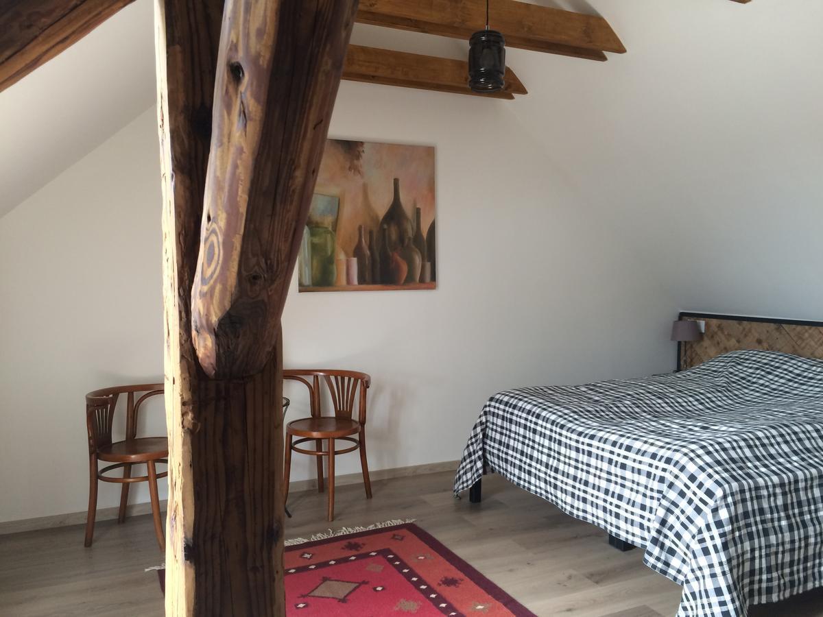 Preselo Pinceszet Es Vendeghaz Bed & Breakfast Erdobenye Ngoại thất bức ảnh