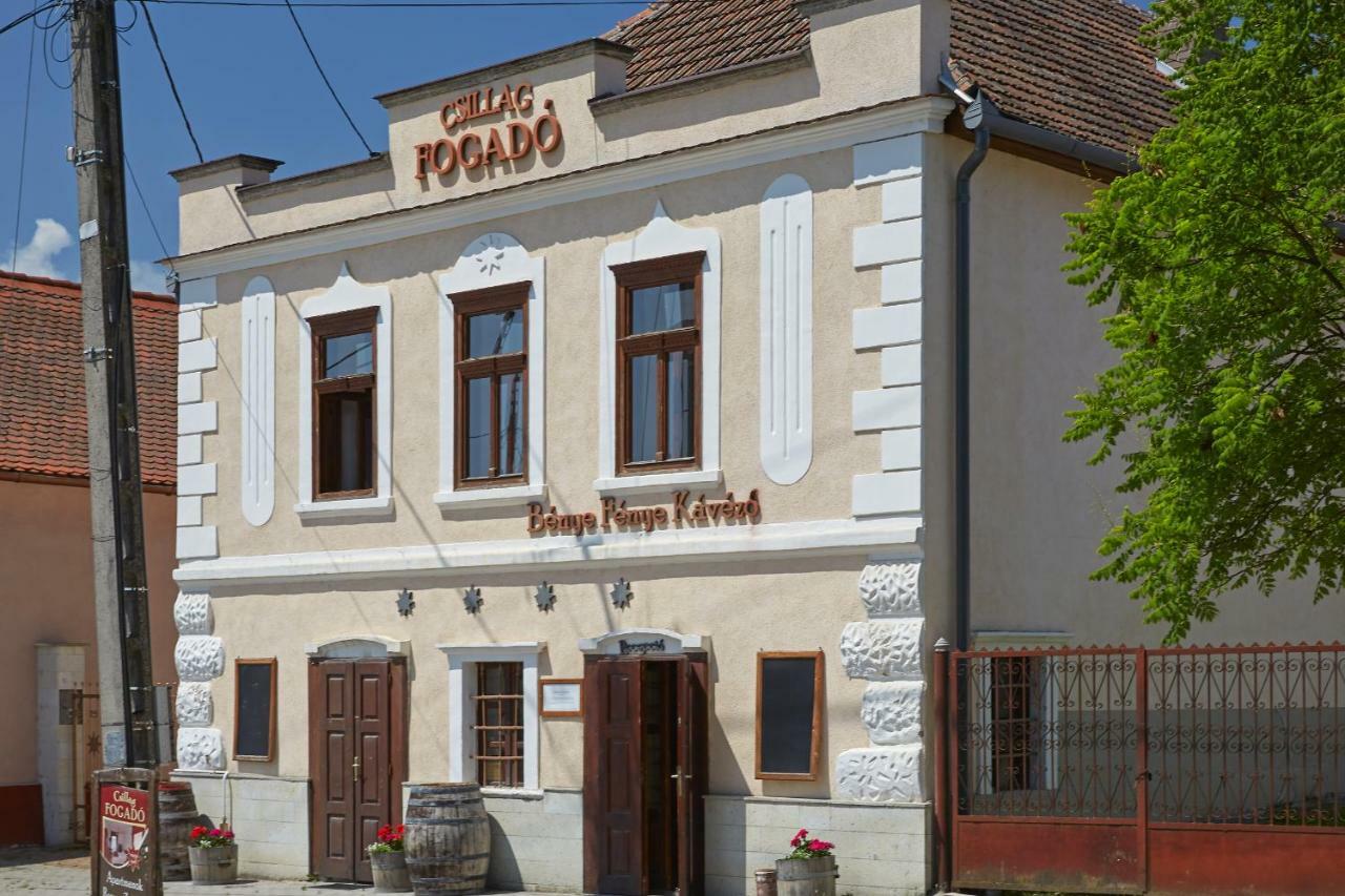 Preselo Pinceszet Es Vendeghaz Bed & Breakfast Erdobenye Ngoại thất bức ảnh