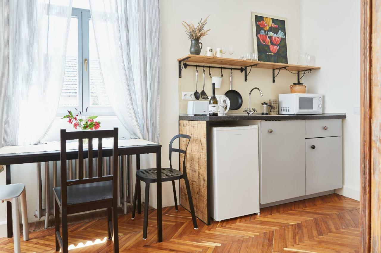 Preselo Pinceszet Es Vendeghaz Bed & Breakfast Erdobenye Ngoại thất bức ảnh
